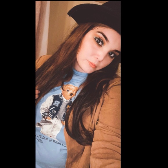 Meet your Posher, Karla - Picture 5 of 10